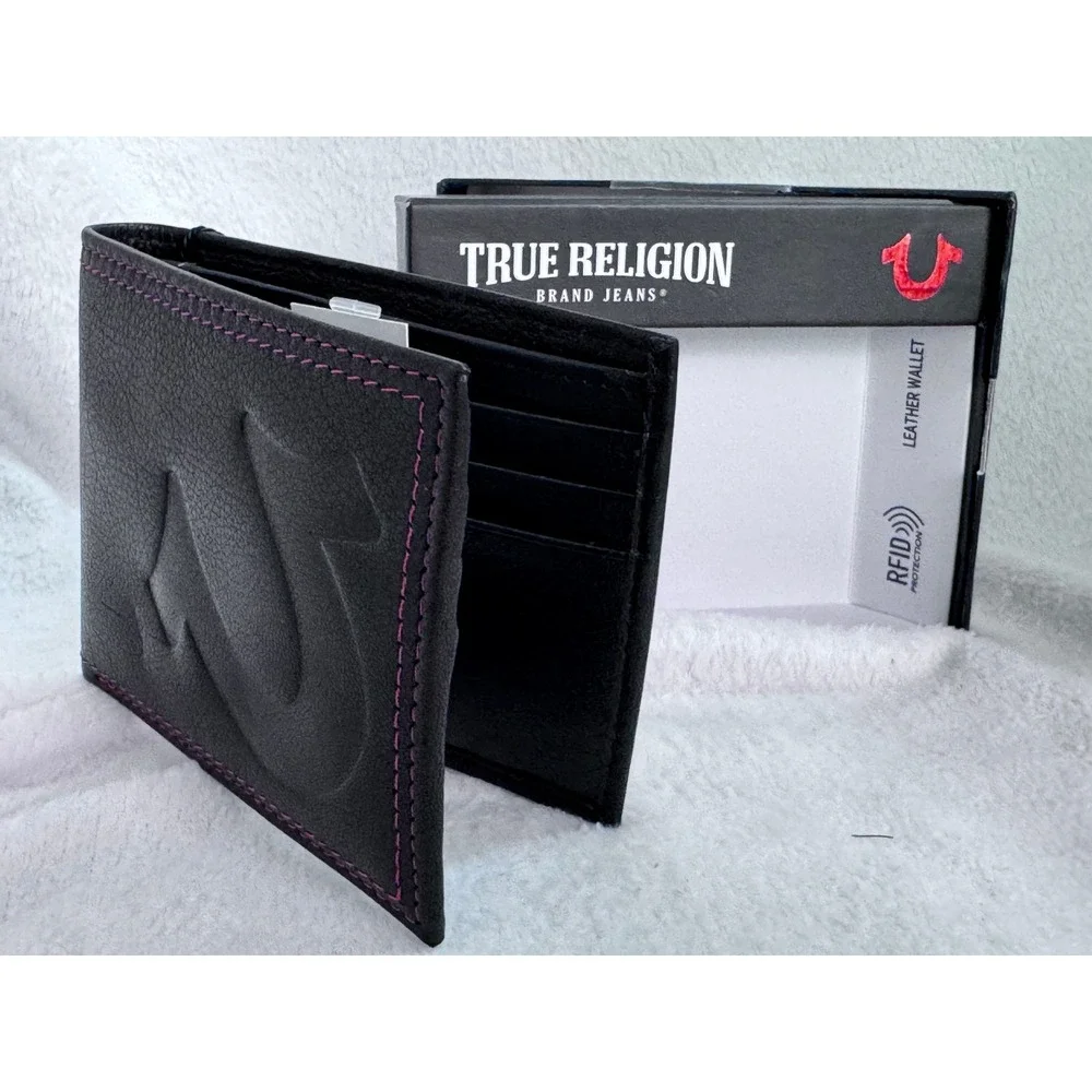 True Religion Black Leather Bifold Wallet Horseshoe Logo w/ Box NWT